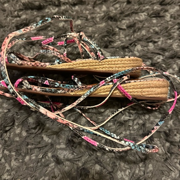 Sandals - Picture 2 of 3